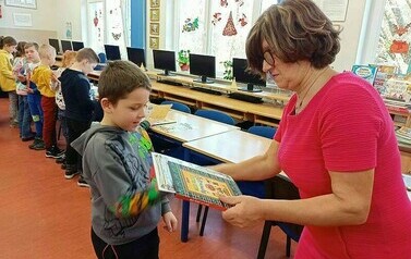 Pasowanie na czytelnika Biblioteki Publicznej w Mikołajkach Pomorskich 7
