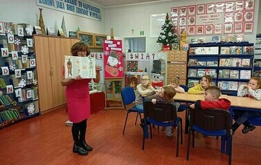 Pasowanie na czytelnika Biblioteki Publicznej w Mikołajkach Pomorskich 8