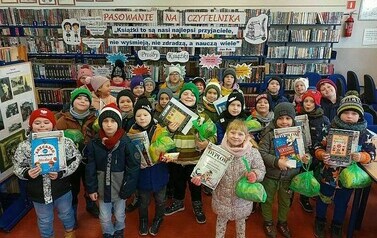 Pasowanie na czytelnika Biblioteki Publicznej w Mikołajkach Pomorskich 9