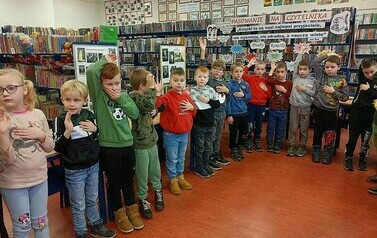 Pasowanie na czytelnika Biblioteki Publicznej w Mikołajkach Pomorskich 10