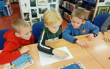 Pasowanie na czytelnika Biblioteki Publicznej w Mikołajkach Pomorskich 11