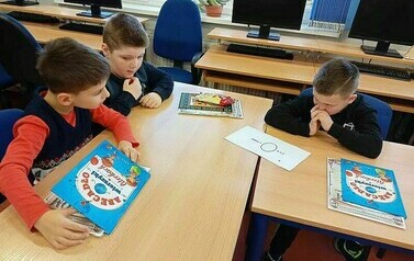 Pasowanie na czytelnika Biblioteki Publicznej w Mikołajkach Pomorskich 13