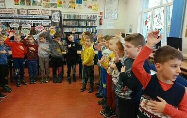 Pasowanie na czytelnika Biblioteki Publicznej w Mikołajkach Pomorskich 14