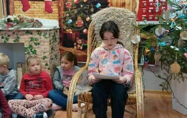 Magiczny przedświąteczny czas&hellip;czyli klasa 2a z wizytą w Przedszkolu Samorządowym 2