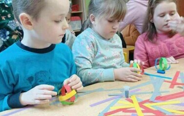 Magiczny przedświąteczny czas&hellip;czyli klasa 2a z wizytą w Przedszkolu Samorządowym 6