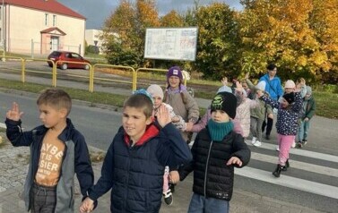 Wyjście klas I na pocztę. 4