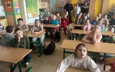 Odwiedziny Technik&oacute;w z EKO-WIATR BIS w naszej szkole! 5