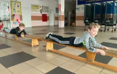 Zajęcia z gimnastyki korekcyjnej 49