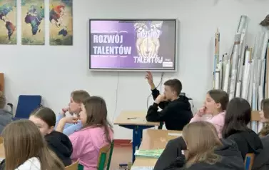 Zwolnieni z Teorii 7