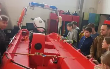 Wycieczka uczni&oacute;w klas 7 i 8 do Ochotniczej Straży Pożarnej w Prabutach 6