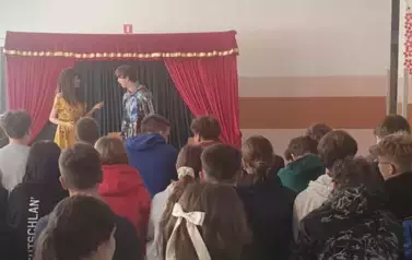 Przedstawienie Profilaktyczne ,, Teatr kurtyna&rdquo;  10