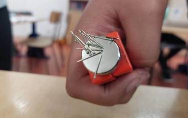 Doświadczenia dotyczące właściwości magnetycznych ciał. 1