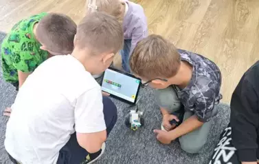 &bdquo;M&oacute;j-robot&rdquo; &ndash; zajęcia z robotyki i programowania w klasie 1a  2