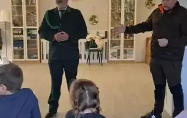 Spotkanie klas pierwszych z Kołem Łowieckim &bdquo;Cyranka&rdquo;, Kołem Łowieckim &bdquo;Bażant&rdquo; oraz sokolnikami 5