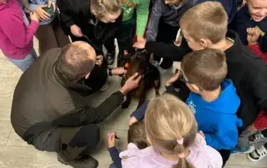 Spotkanie klas pierwszych z Kołem Łowieckim &bdquo;Cyranka&rdquo;, Kołem Łowieckim &bdquo;Bażant&rdquo; oraz sokolnikami 9