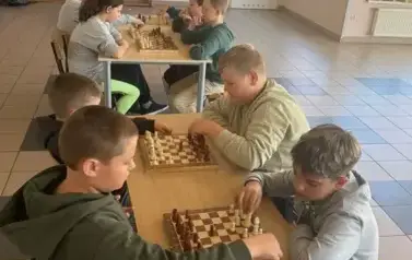 Szkolny Turniej Szach&oacute;w 16