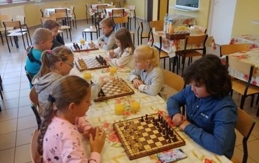 SZACHY - Igrzyska Dzieci i Młodzieży Szkolnej - powiatowe 2