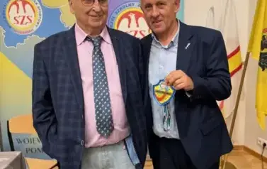 Wielkie wyr&oacute;żnienie dla naszej szkoły i nauczycieli wf 3