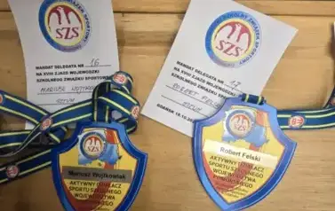 Wielkie wyr&oacute;żnienie dla naszej szkoły i nauczycieli wf 10