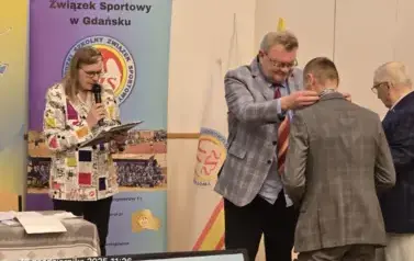 Wielkie wyr&oacute;żnienie dla naszej szkoły i nauczycieli wf 12