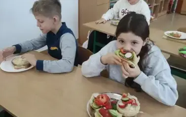 Warsztaty kulinarne w klasach 3a i 3b 8