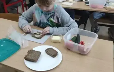 Warsztaty kulinarne w klasach 3a i 3b 10