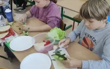 Warsztaty kulinarne w klasach 3a i 3b 12