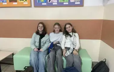 Dzień Krawata i Sp&oacute;dnicy 4