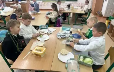 Śniadanie daj moc w klasie 1b 3