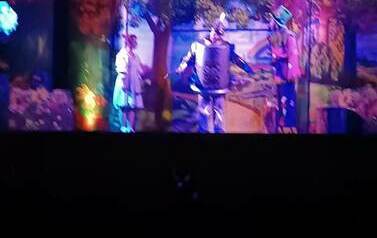Klasy I-III na przedstawieniu teatralnym 1