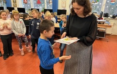Ślubowanie klas pierwszych na czytelnika 11
