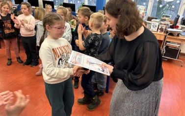 Ślubowanie klas pierwszych na czytelnika 18