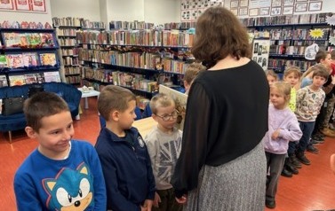 Ślubowanie klas pierwszych na czytelnika 46
