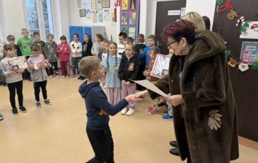 Logopedyczny Konkurs Recytatorski pt.  Magiczny świat zimą -świętami malowany 4