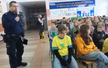 Spotkanie profilaktyczne &bdquo;Bezpieczne ferie&rdquo; dla klas I&ndash;VIII 3