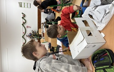 Tw&oacute;rczo, kolorowo, ekologicznie &ndash; nasze projekty z angielskiego w klasie 4b Czw 22:37 32