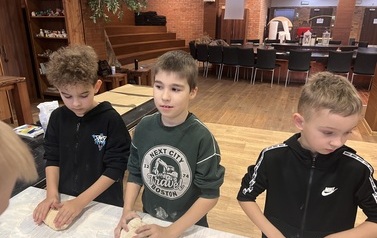 Klasy drugie w Szkole Łacińskiej 54