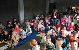 Teatrzyk pt: &bdquo; Złośliwości jej kr&oacute;lewskiej mości&rdquo;. 7