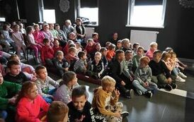 Teatrzyk pt: &bdquo; Złośliwości jej kr&oacute;lewskiej mości&rdquo;. 8