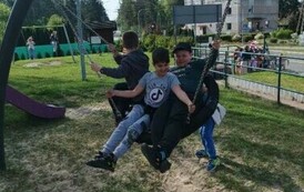 Zabawa w terenie klas II 7