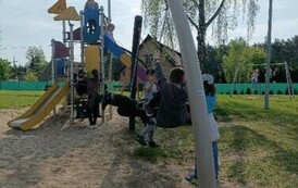 Zabawa w terenie klas II 8
