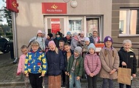 Wyjście klas I na pocztę. 6