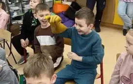Odwiedziny Technik&oacute;w z EKO-WIATR BIS w naszej szkole! 7