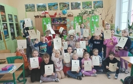 Pasowanie pierwszoklasist&oacute;w na czytelnik&oacute;w biblioteki szkolnej 6