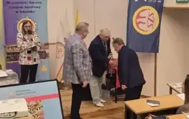 Wielkie wyr&oacute;żnienie dla naszej szkoły i nauczycieli wf 14