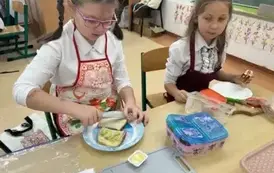 Śniadanie daj moc w klasie 1b 8