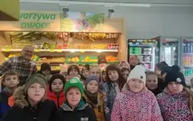 Wycieczka klas III do sklepu 14