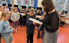 Ślubowanie klas pierwszych na czytelnika 9