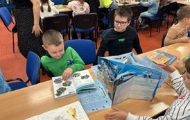 Ślubowanie klas pierwszych na czytelnika 59