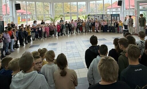 Zdjęcie do &bdquo;Szkoła do hymnu&rdquo; 2024 #SzkołaDoHymnu.